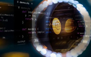 江阴 ,php声明和调用变量的符号是什么？